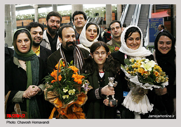 صغر فرهادی هنگام بازگشت به ایران پس از موفقیت فیلم درباره الی