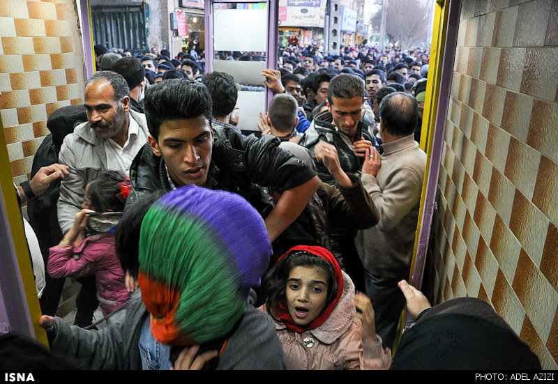 ازدحام مردم در طرح سلام سینما در اراک
