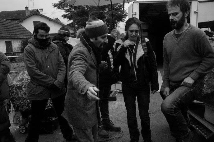 اصغر فرهادی، علی مصفا، برنیس برژو سر صحنه فیلم گذشته