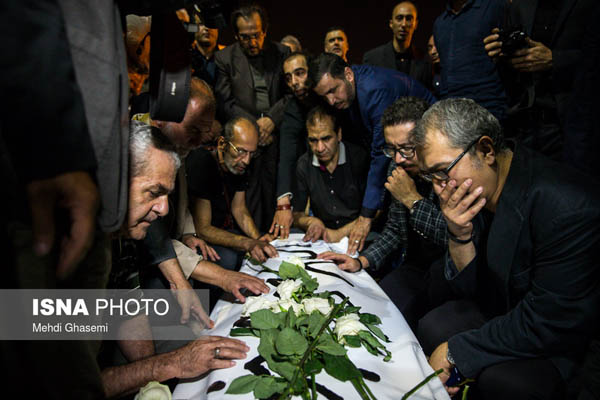 استقبال از پیکر عباس کیارستمی در فرودگاه بین المللی امام خمینی