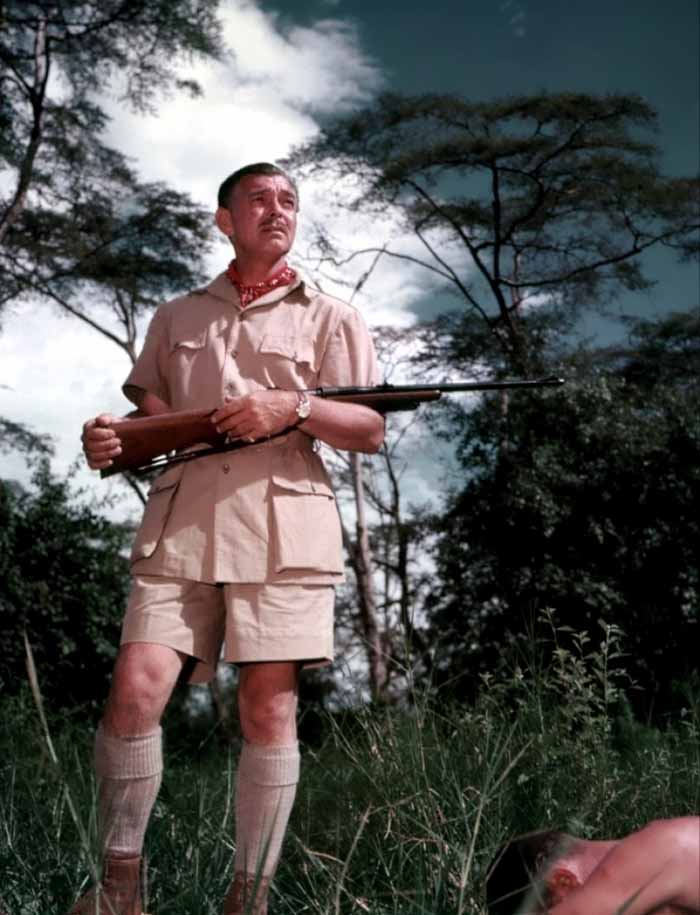 موگامبو. قهرمانان فوردی در آفریقا. جان فورد در اوائل دهه 1950 دلزده از آمریکا به تصویر کردن فضاهای غیر آمریکایی روی می اورد