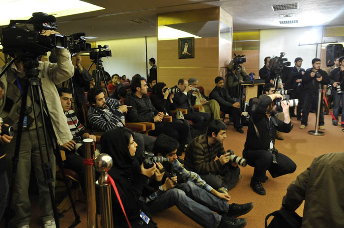نشست رسانه ای فیلم دموکراسی تو روز روشن. عکس از الهام عبدلی