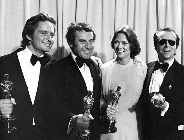 تاکنون سه فیلم «یک شب اتفاق افتاد» (۱۹۳۴)، «پرواز بر فراز آشیانه فاخته» (۱۹۷۵) و «سکوت بره‌ها» (۱۹۹۱) موفق به کسب پنج جایزه برتر اسکار یعنی جایزه اسکار بهترین فیلم، کارگردانی، بازیگر زن، بازیگر مرد و فیلمنامه اصلی یا اقتباسی شده‌اند.