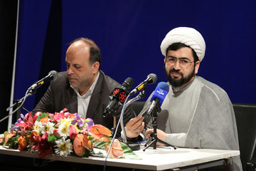 نشست جشنواره روحانی در قاب سینما