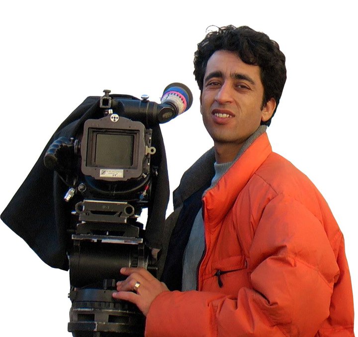 تورج اصلانی (فیلمبردار تجربه گرای سینمای ایران) برنده جایزه بهترین فیلمبرداری برای فیلم فصل کرگدن شد
