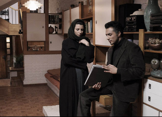 فرزان اطهری و لیلا حاتمی در فیلم چهل سالگی