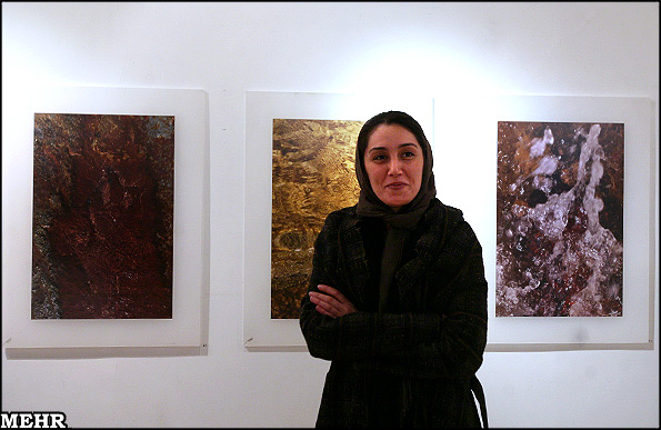 هدیه تهرانی در افتتاحیه نمایشگاه عکس هایش