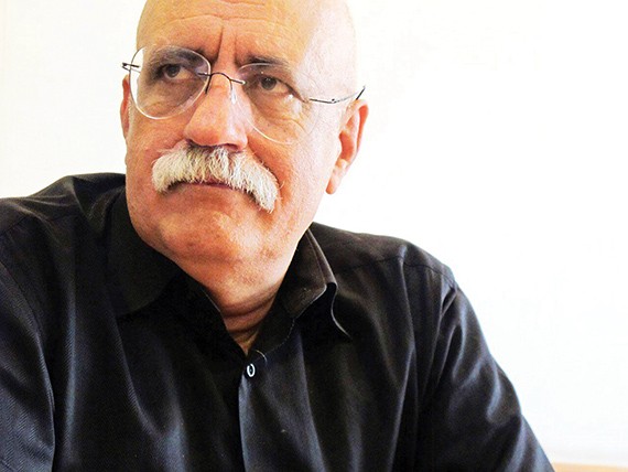 هوشنگ گلمکانی: دو سیمرغ در یک بخش، اشتباه عجیب بود