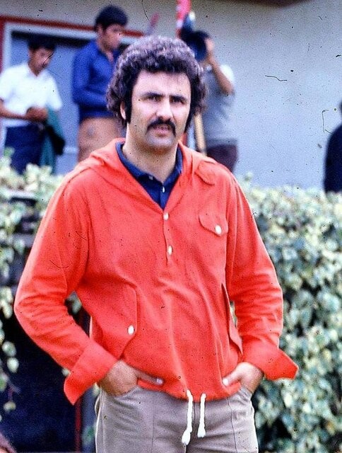 اندازه‌های تاریکی، برای فریدون گله در سالروز تولدش