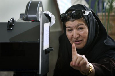 واکنش پوران درخشنده به اظهارات یک مقام انتظامی در مورد پوشش بانوان