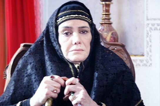 فخری خوروش در سن ۹۴سالگی درگذشت