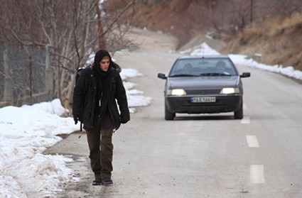 اداره ارشاد شهر قم جلوی اکران آیینه های روبرو را در این شهر گرفت