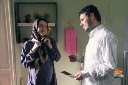 فروش «فرشته‌ها با هم می‌آیند» از ۷۰۰ میلیون تومان گذشت