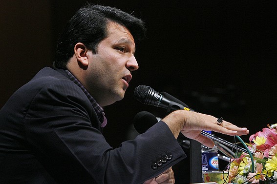 محمد خزاعی‌: فقط برای ولایتی‌ و جلیلی‌ فیلم می‌سازم 