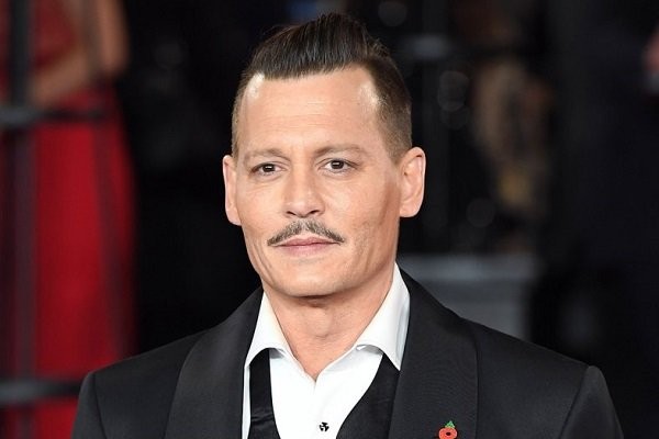 جانی دپ تقاضای غرامت ۵۰ میلیون دلاری از همسر سابقش دارد