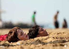 «تنهای تنهای تنها» بیشترین جوایز را از آن خود کرد؛ مراسم اختتامیه تجلی اراده ملی جشنواره فیلم فجر برگزار شد