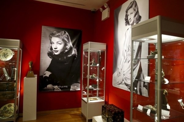 فروش متعلقات لورن باکال به قیمت ۳.۶ میلیون دلار