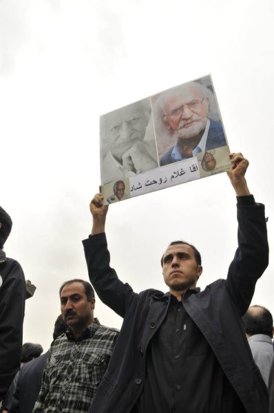 اما دل ما برای تو تنگ شده؛ خاکسپاری کیومرث ملک مطیعی