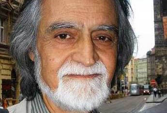 تقدير از پرویز دوائی در سومین جشن جایزه کتاب سال سینما