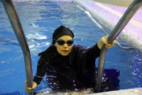 الهام اصغری شناگر رکوردشکن ایرانی عزت الله ضرغامی را تهدید کرد